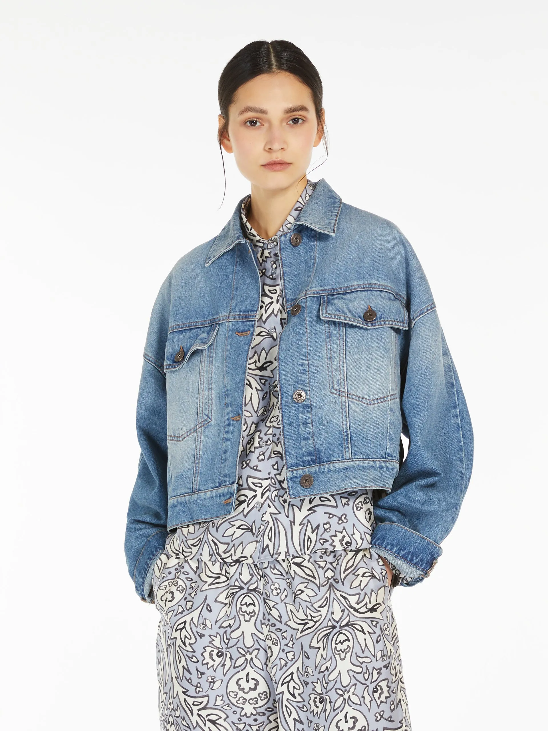 Cropped denim jacket