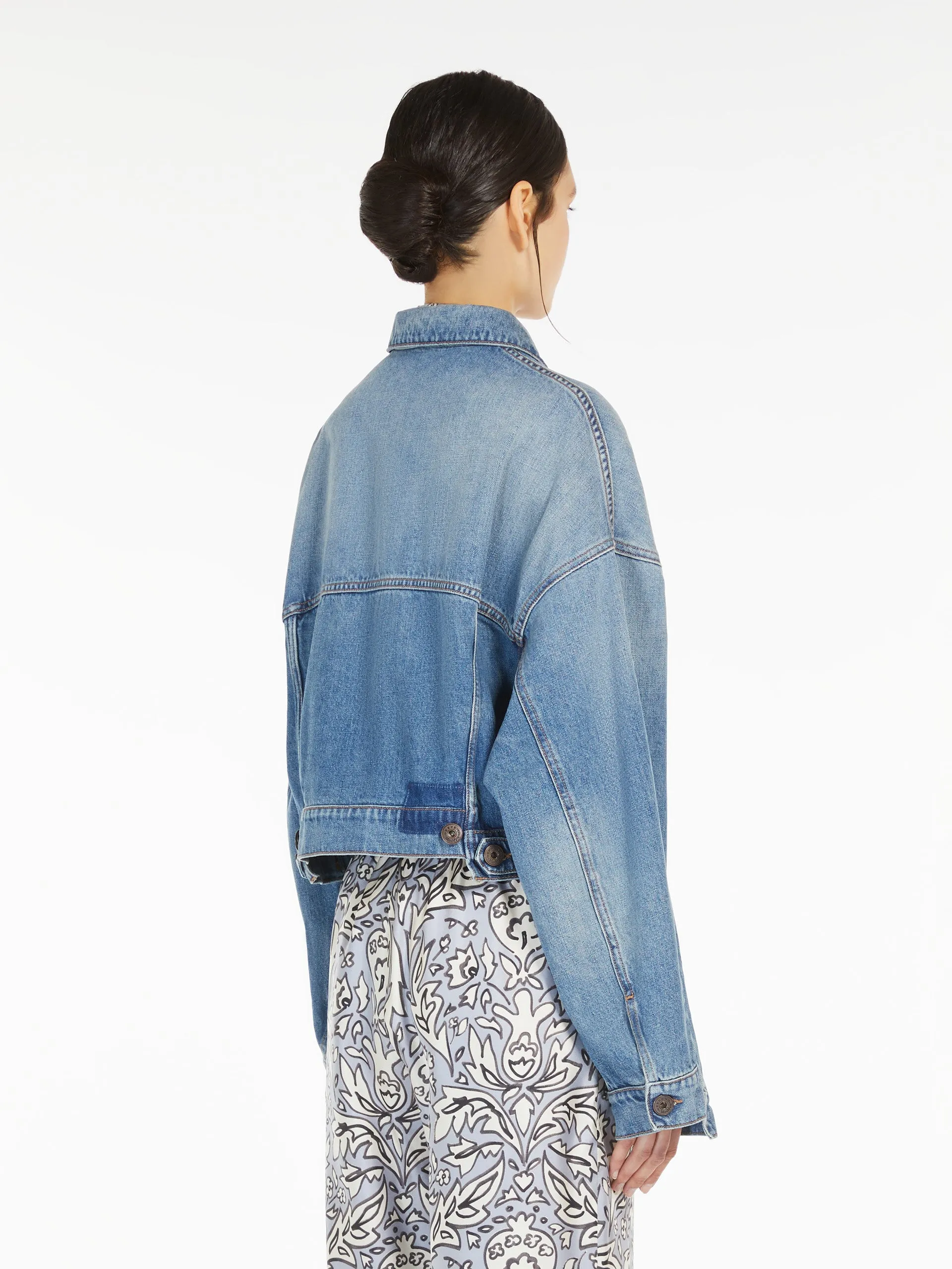 Cropped denim jacket