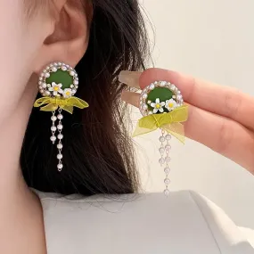 Daisies and Peridots      Earrings Kawaii Academia Y2K Cottagecore Coquette Fairycore Dollette Princesscore
