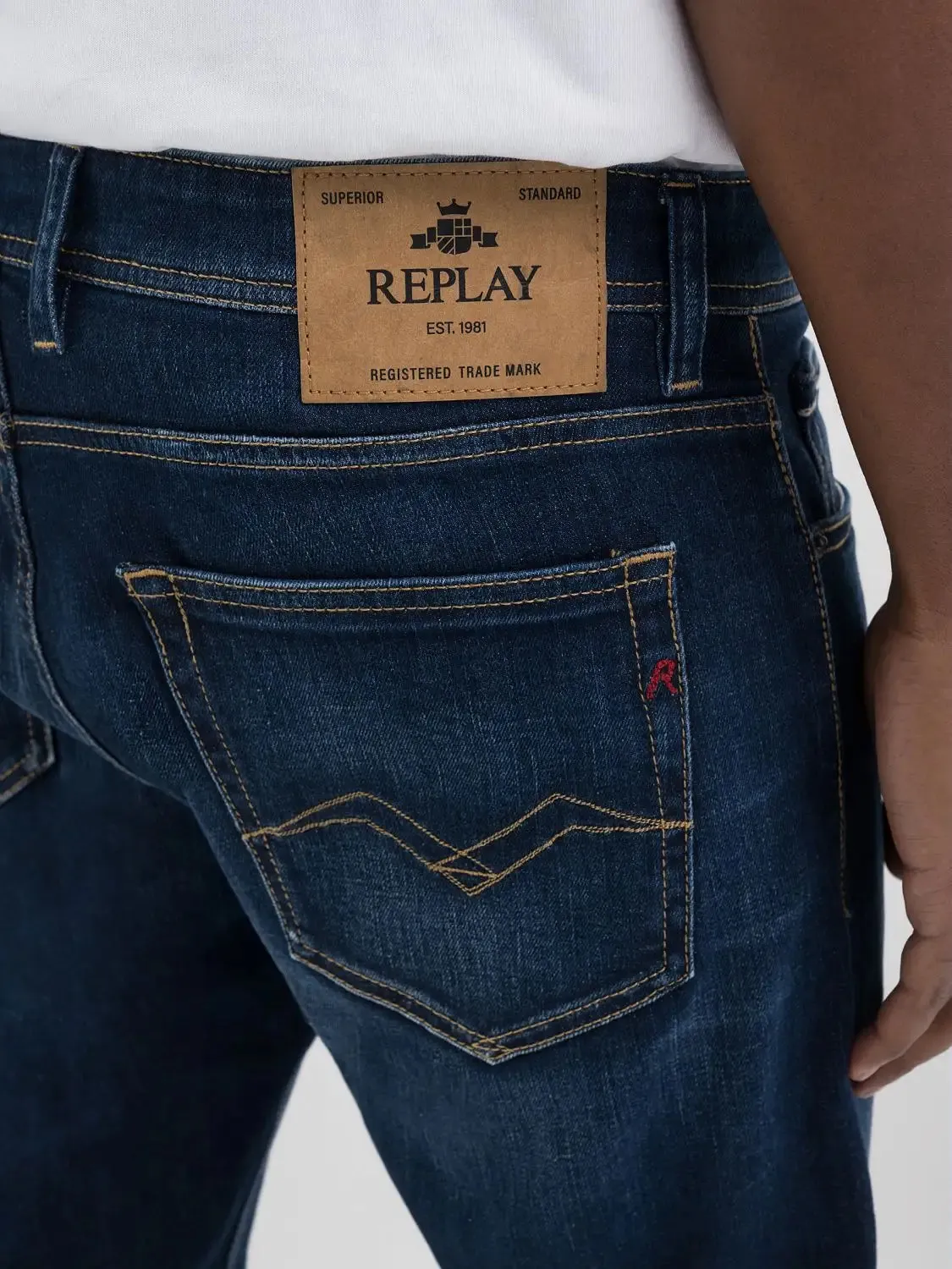 ID24979-Replay Mid Wash Grover Jean