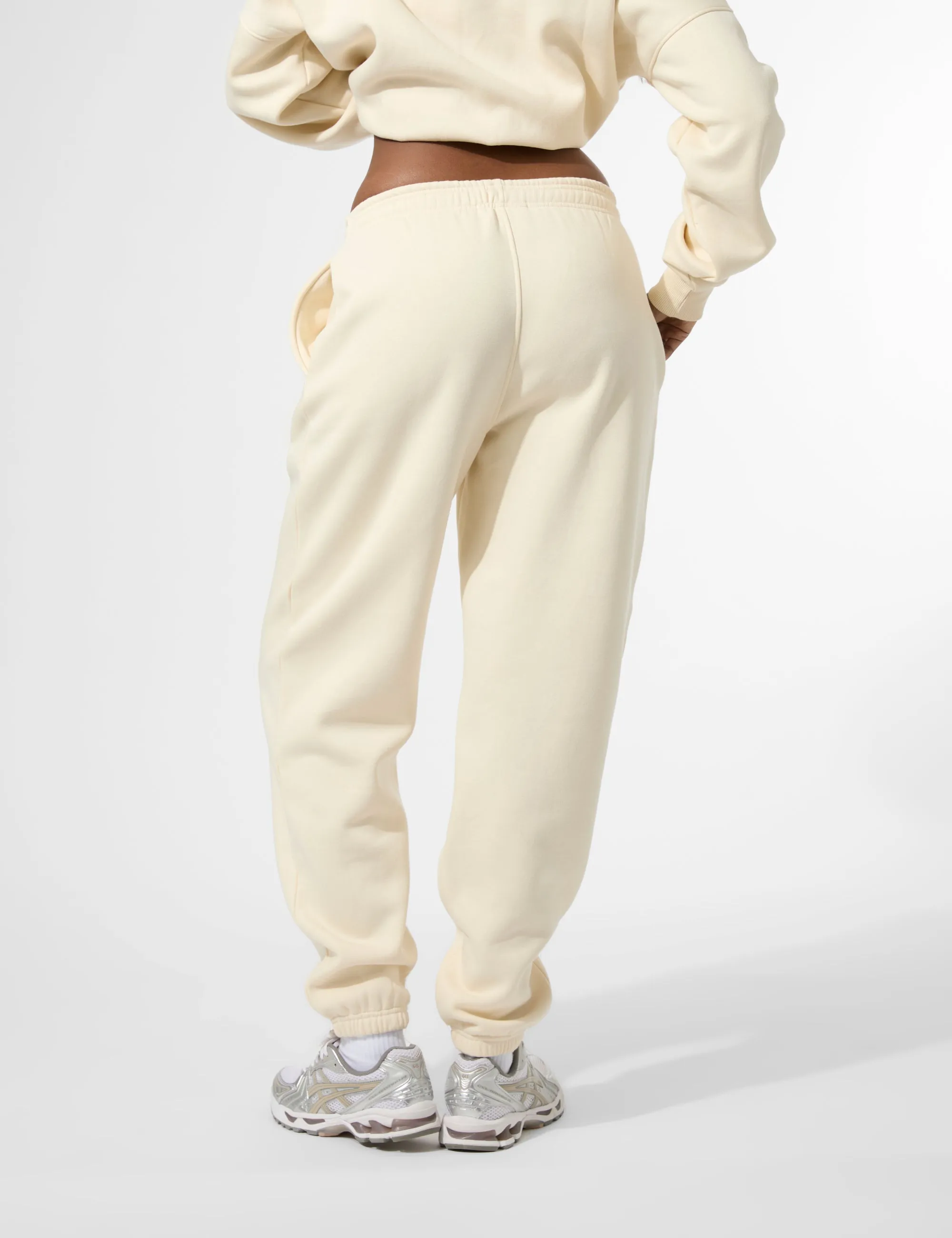 Kaiia KTL Logo Cuffed Joggers Buttercream