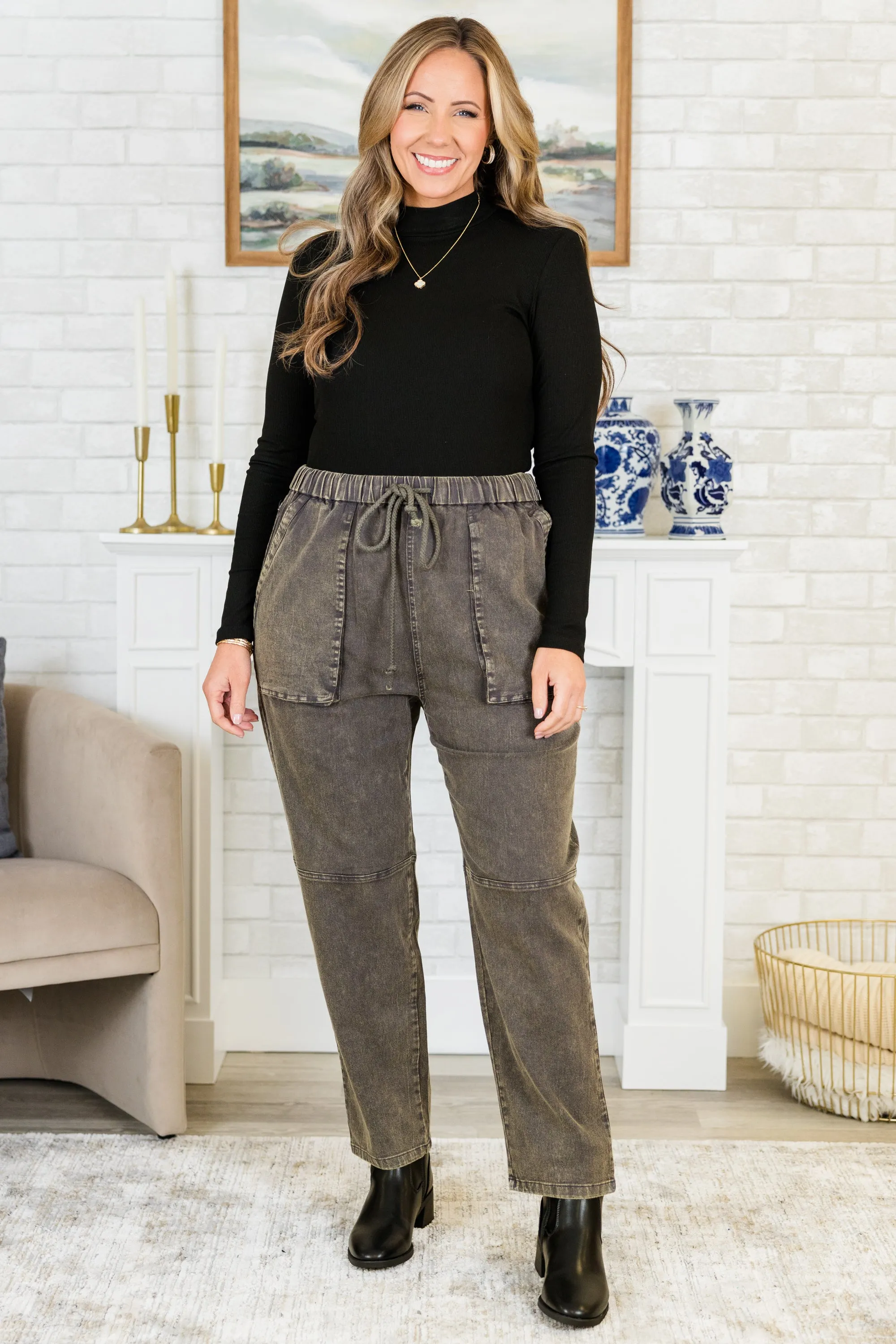 Moving To You Joggers, Black