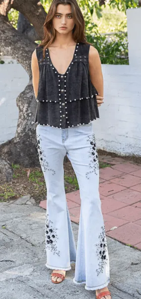 POL Sleeveless pearl and grommet soft layered top FWT413A