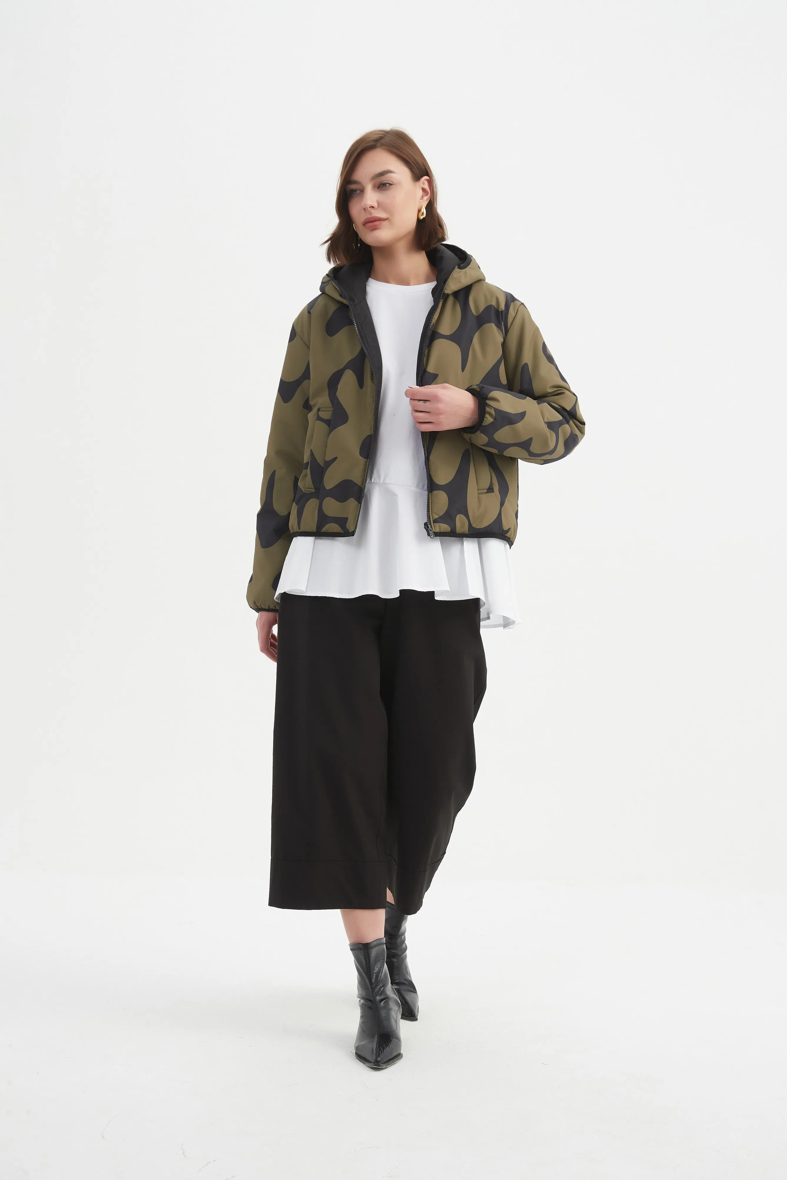 REVERSIBLE PRINT PUFFER JACKET